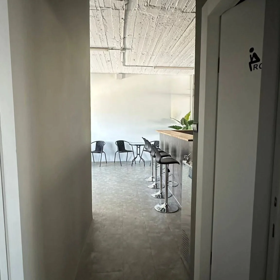 KK Dance Gallery studio